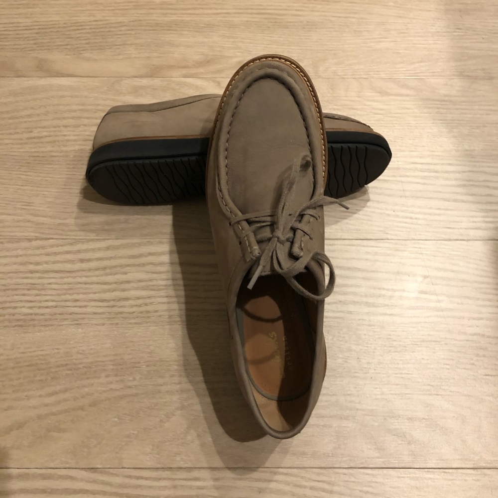 Clarks Artisan brown suede ankle boot
